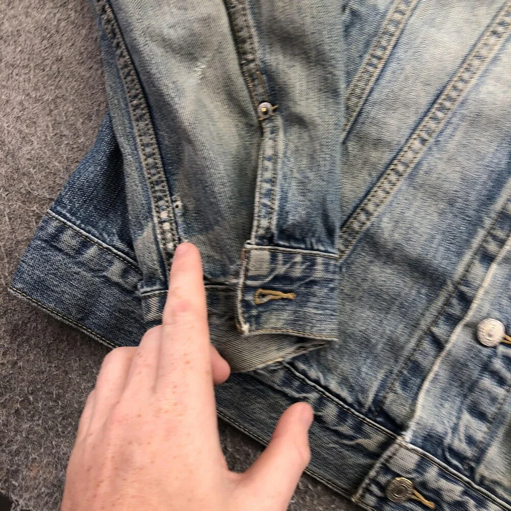 Levi's Jacket Mens Large Blue Denim Bomber Button Ripped Distressed Western